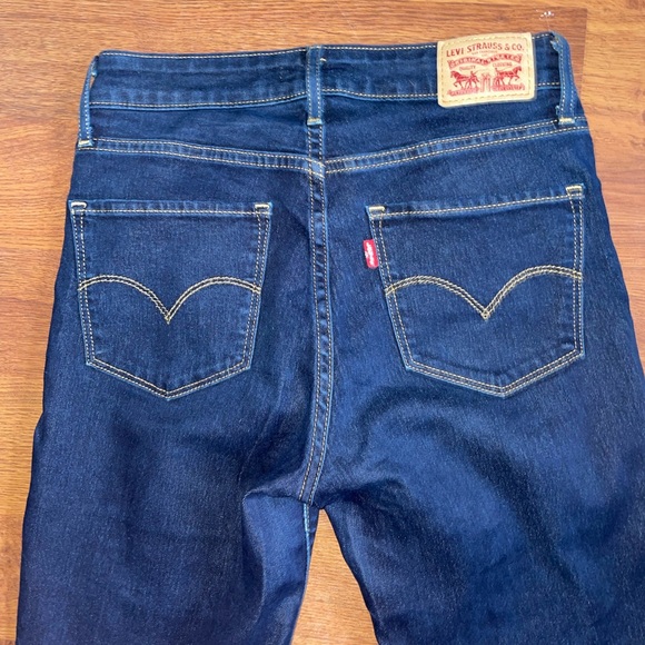 Levis 721 High Rise Skinny Jeans size 26 - Picture 3 of 4